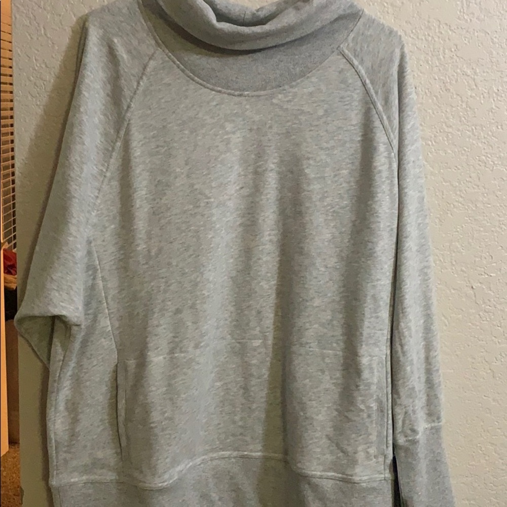 Active sweater
